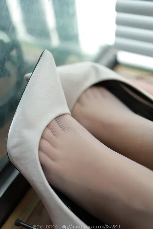 [IESS异思趣向] 2022.12.14 丝享家 1298 婉萍《熊猫配色》 - IESS