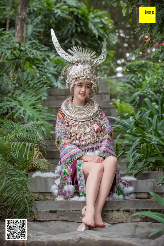 [IESS异思趣向] 2018.12.04《魔鬼周三》特刊45期:九妹- 穿丝袜的苗族九妹 - IESS